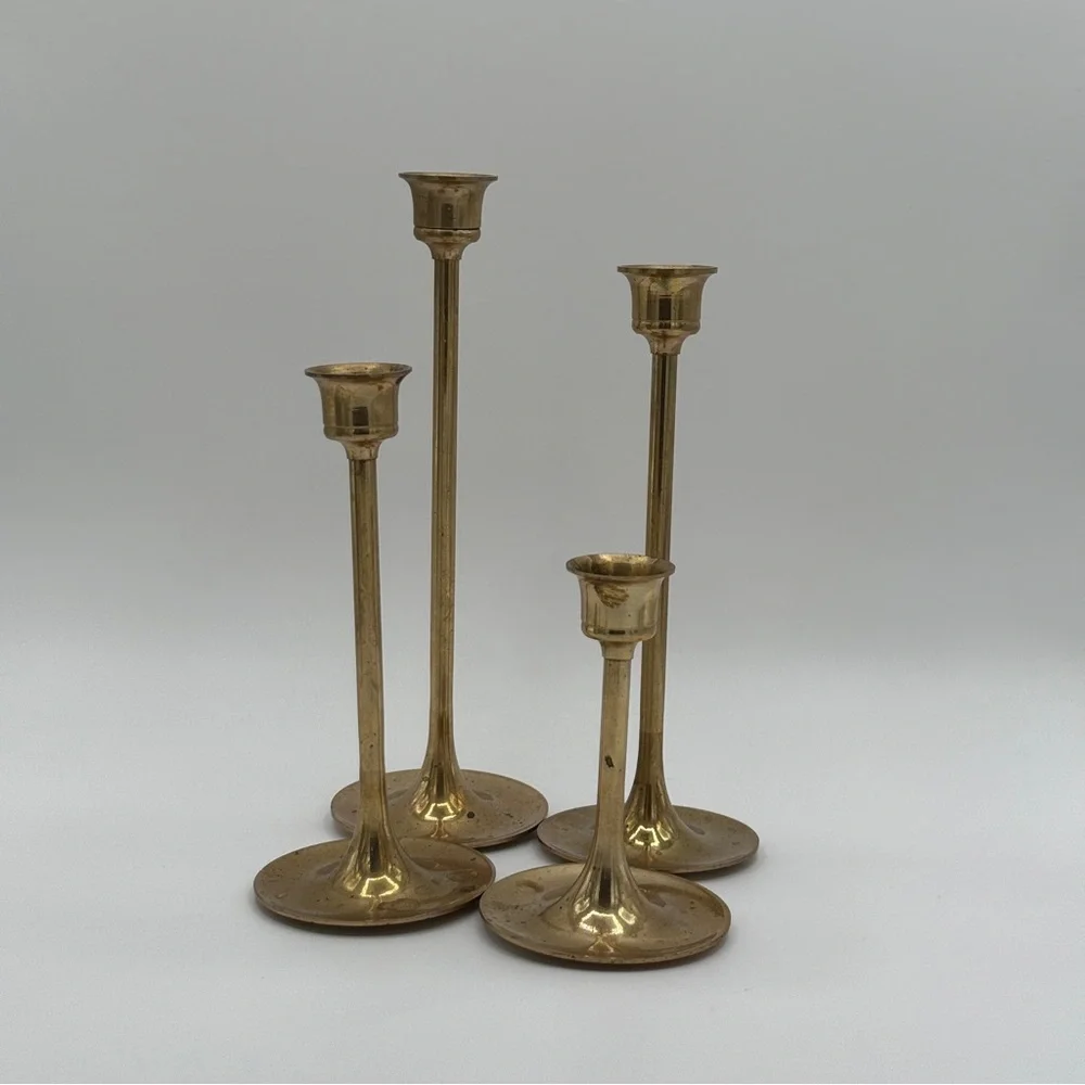 set of four brass candlesticks of varying heights holiday vintage cottagecore - Picture 1 of 7